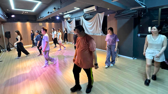 K-Pop Dance Class for Employee Wellness